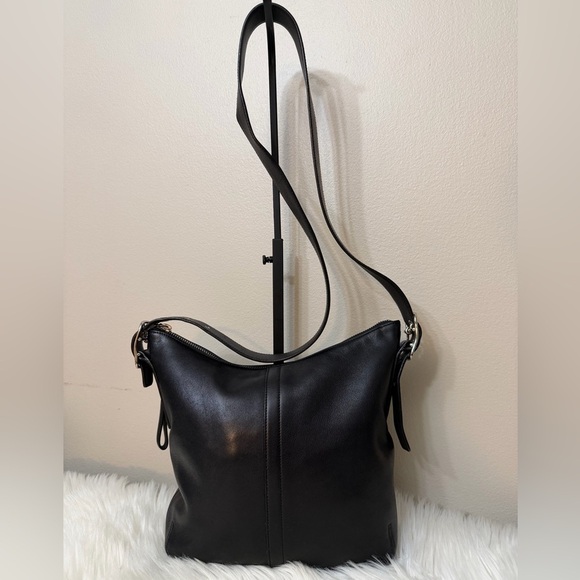 Vintage Coach#9326 Black Leather Shoulder Bag